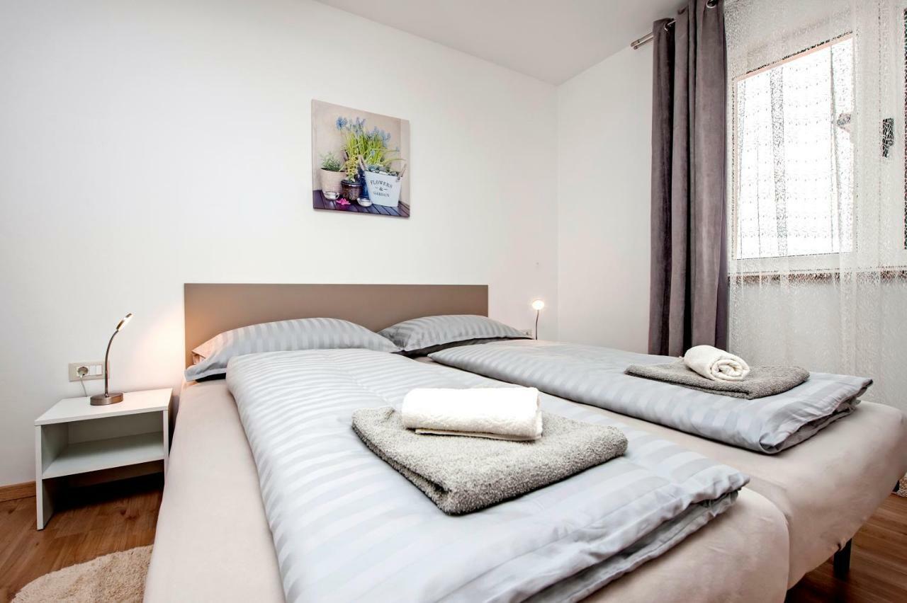 Apartman Sonata Rovinj Bagian luar foto