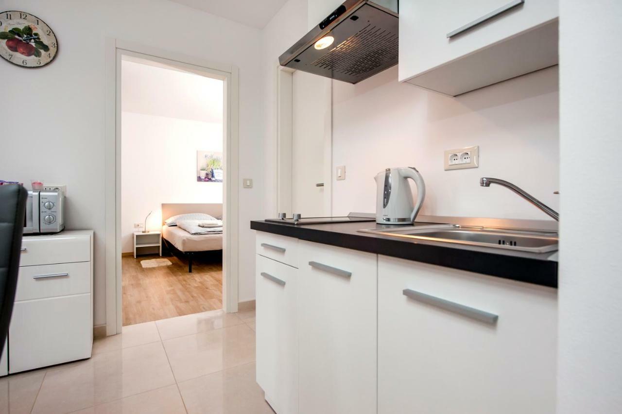 Apartman Sonata Rovinj Bagian luar foto